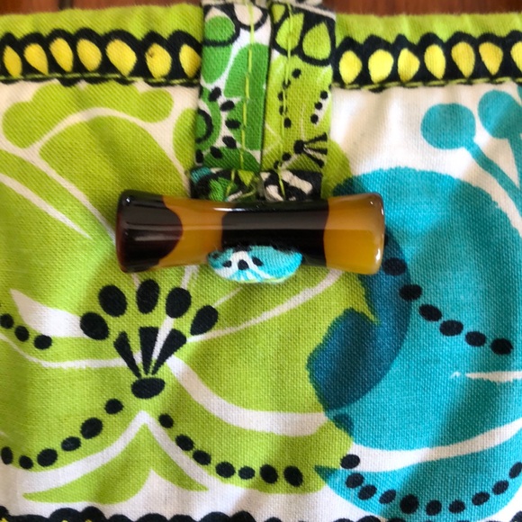 Vera Bradley Tote - Picture 4 of 4